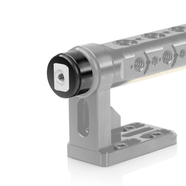 Viewfinder adapter with Arri standard 3/8-16 interface male