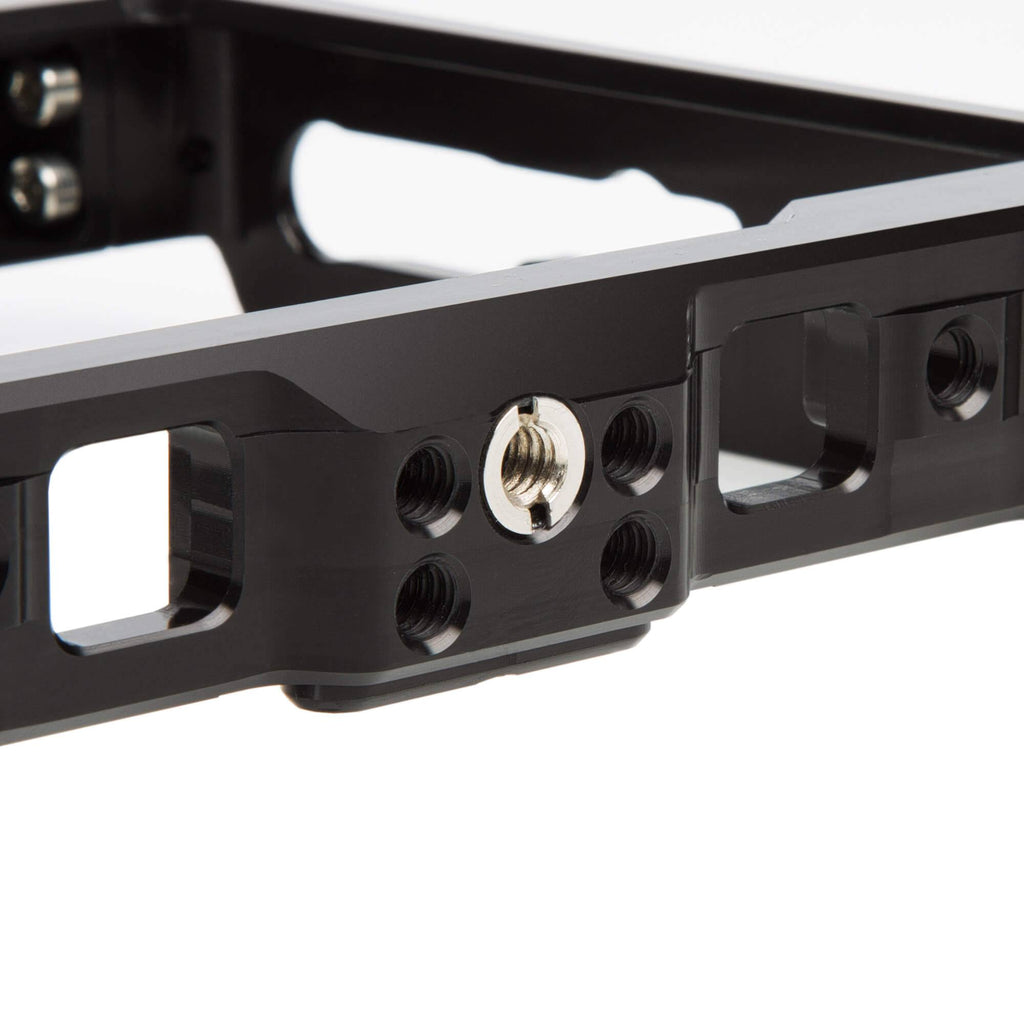 BMD 4k video assist cage 05_SHAPE_Monitor_Cage_for_Blackmagic_Design_4k_Video_Assist_Cage